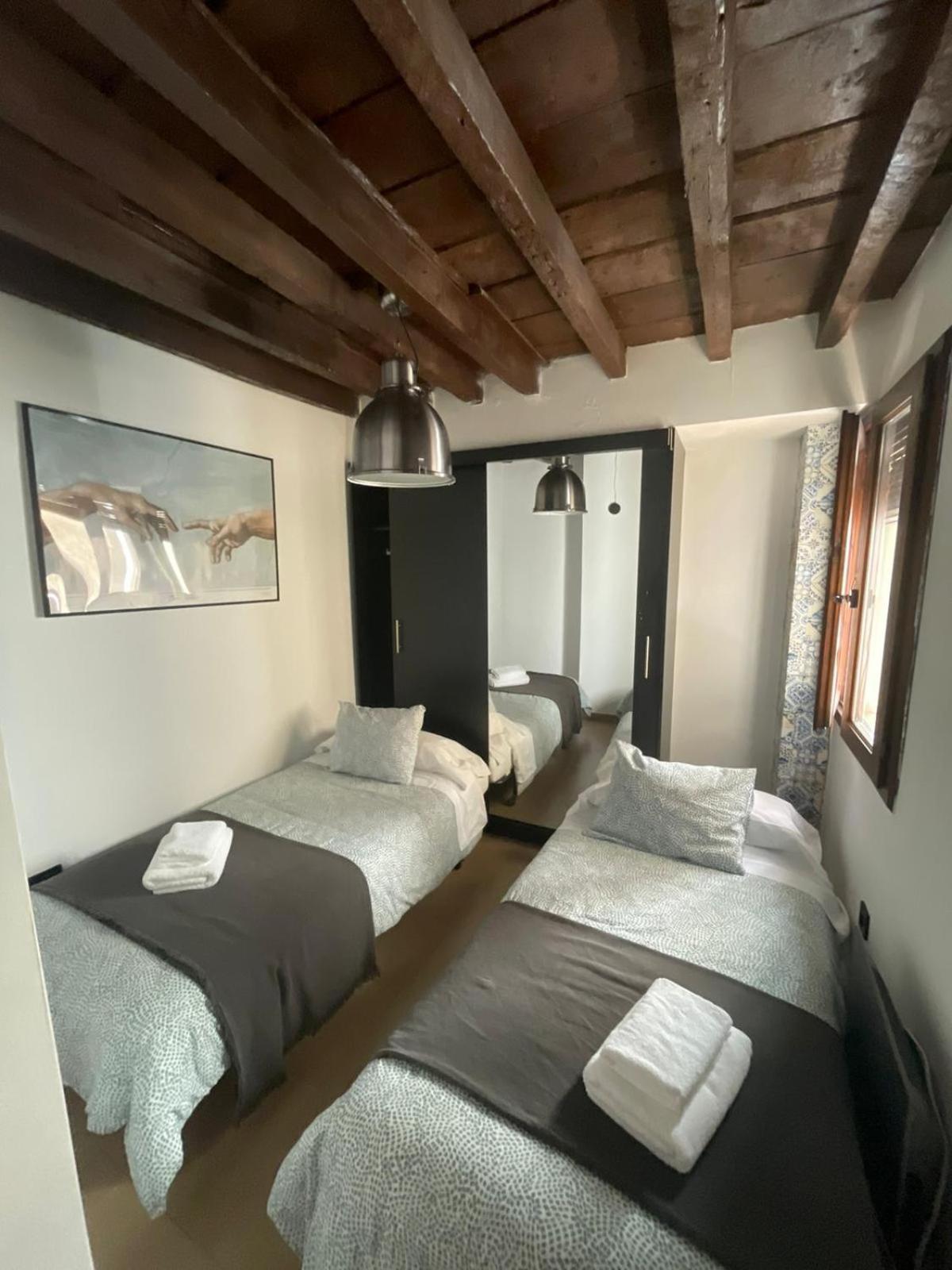 Suite Puerta De La Alhambra กรานาดา ภายนอก รูปภาพ